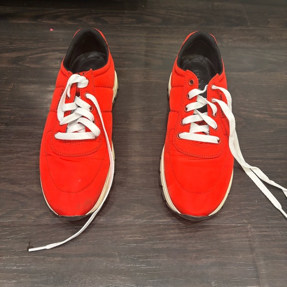Prada red canvas sneakers size 38. - Picture 2 of 4